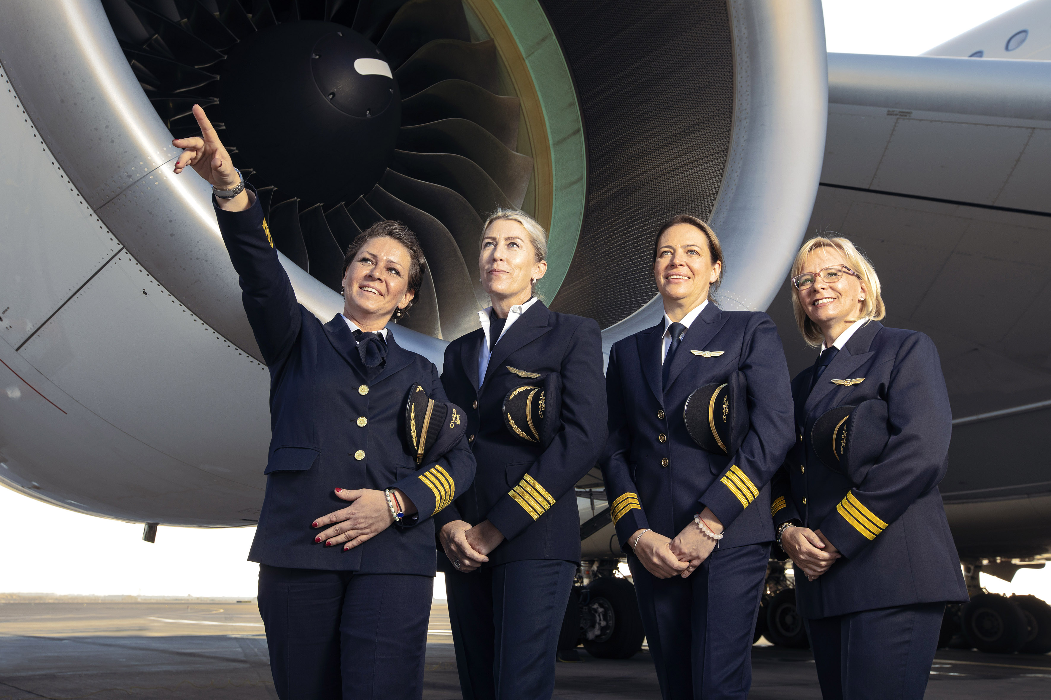 ETIHAD’S ALL-FEMALE FLIGHT CREW TAKES INTERNATIONAL WOMEN’S DAY TO NEW HEIGHTS