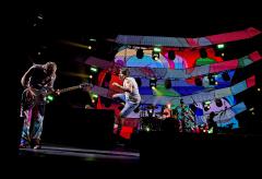 Red Hot Chili Peppers Rock Abu Dhabi!
