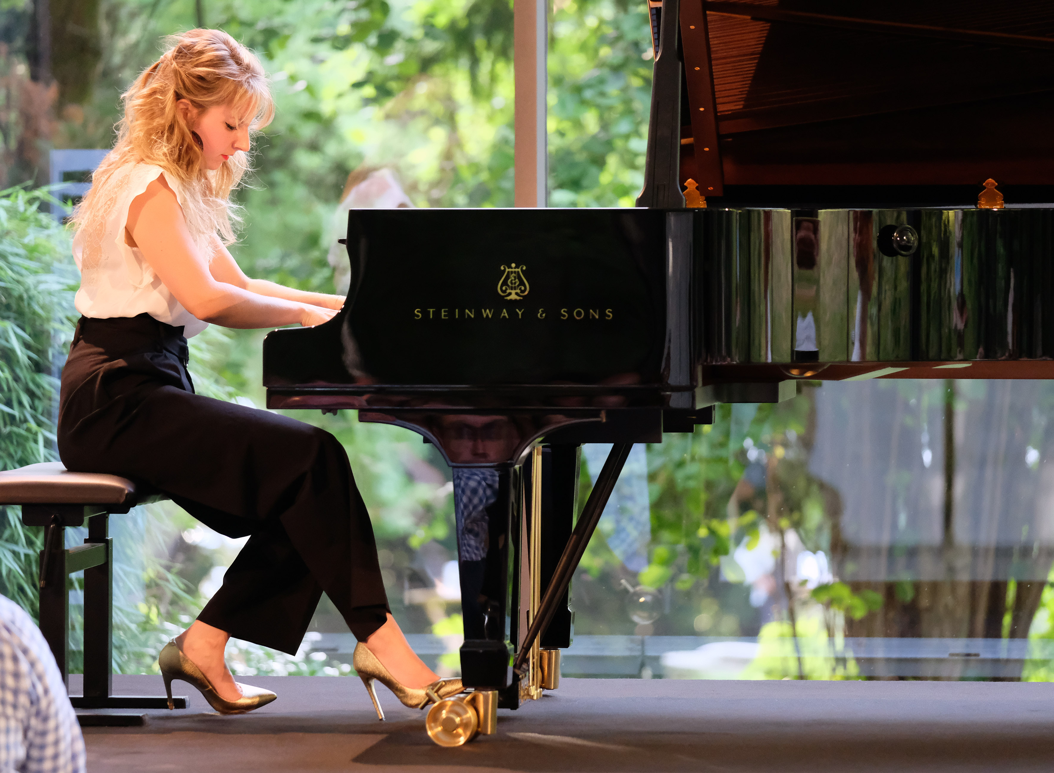 Lise De La Salle To Showcase Classic Delights And A New Direction For Music At Abu Dhabi Classics Brought To You By du Live