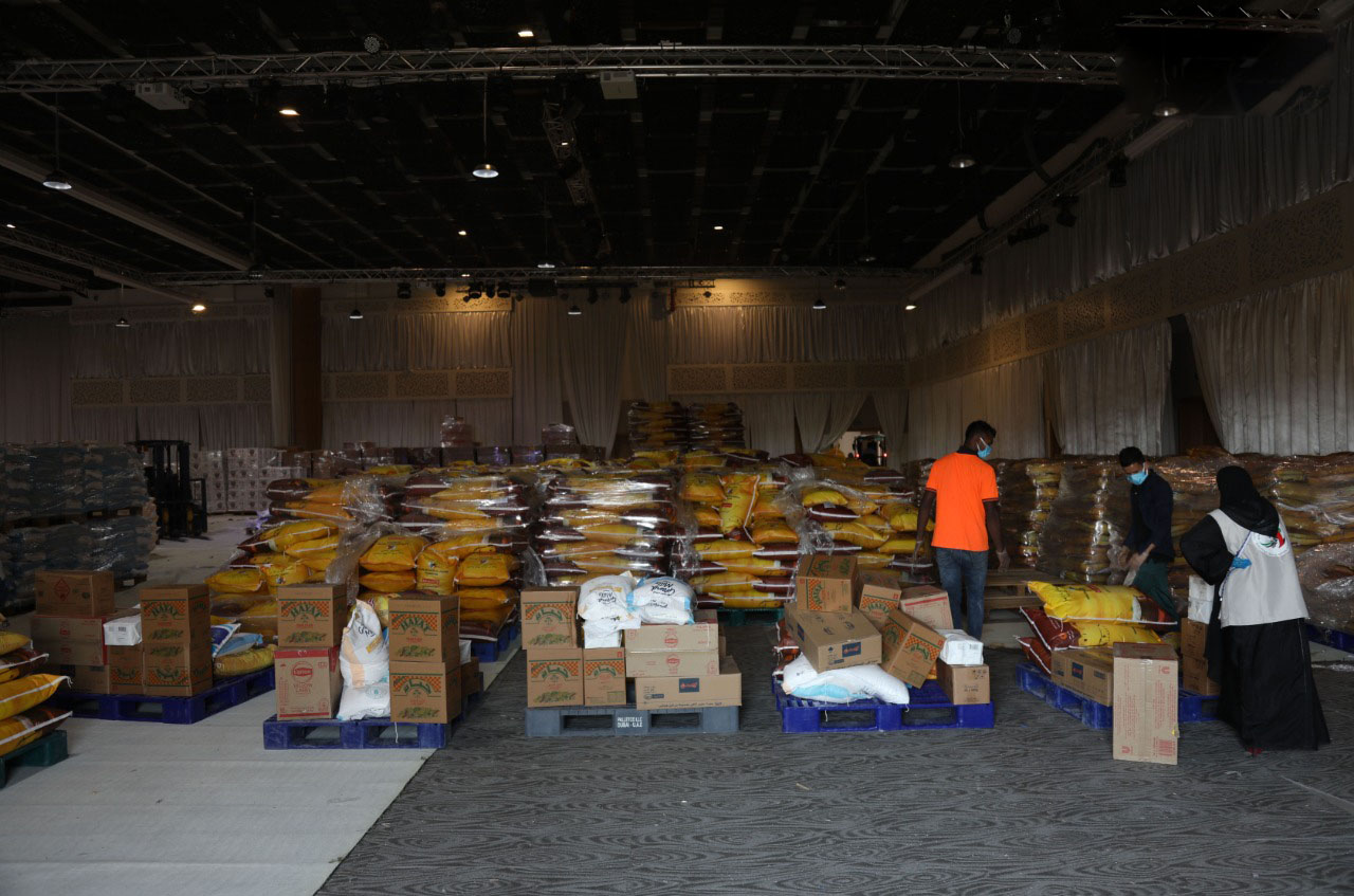 Khalifa Bin Zayed Al Nahyan Foundation, Abu Dhabi Social Support Authority Distribute Ramadan Ration To 2,600 Families