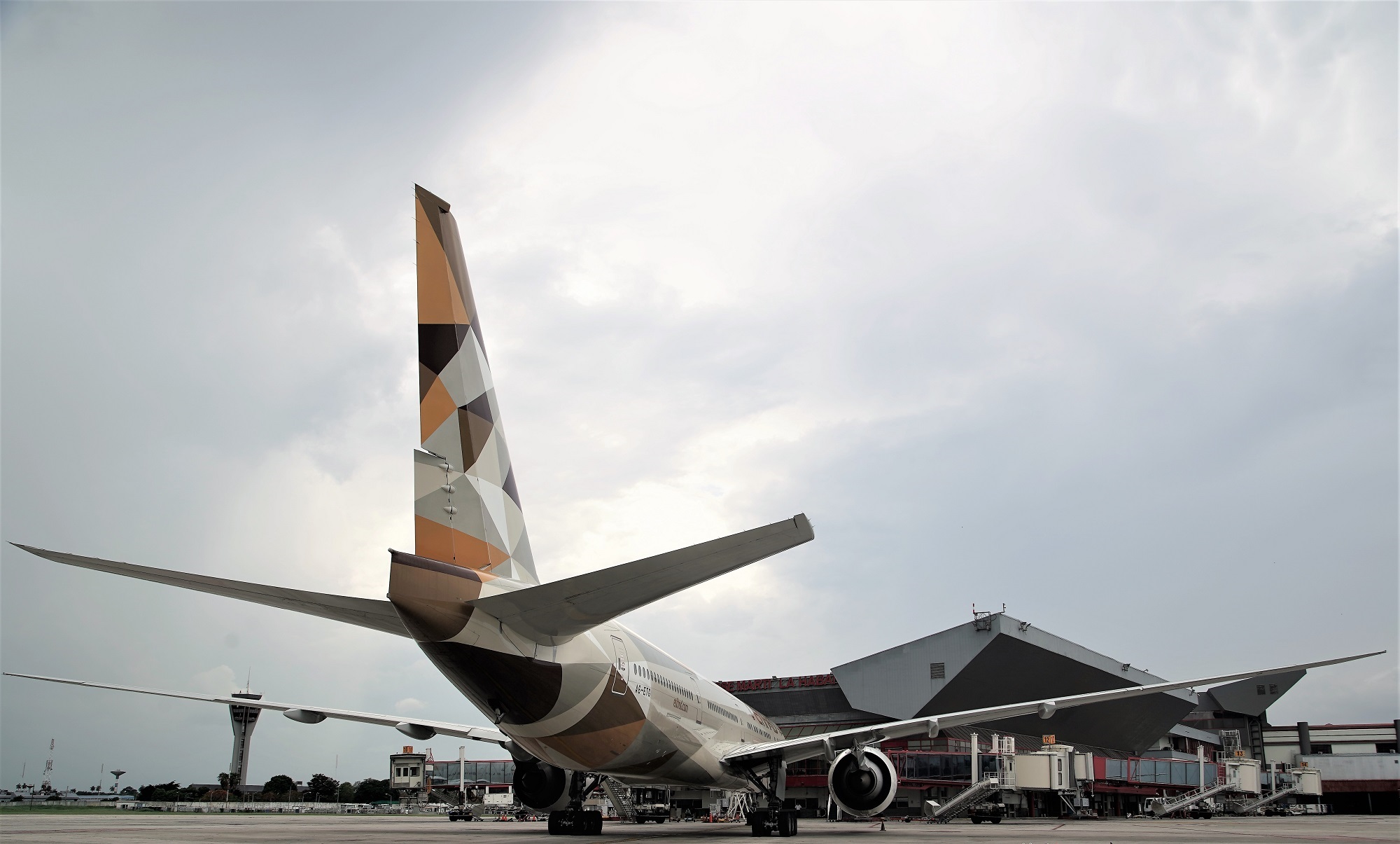 Etihad Airways Lands In Cuba For The First Time, Adding To Growing List Of Global Goodwill Flights