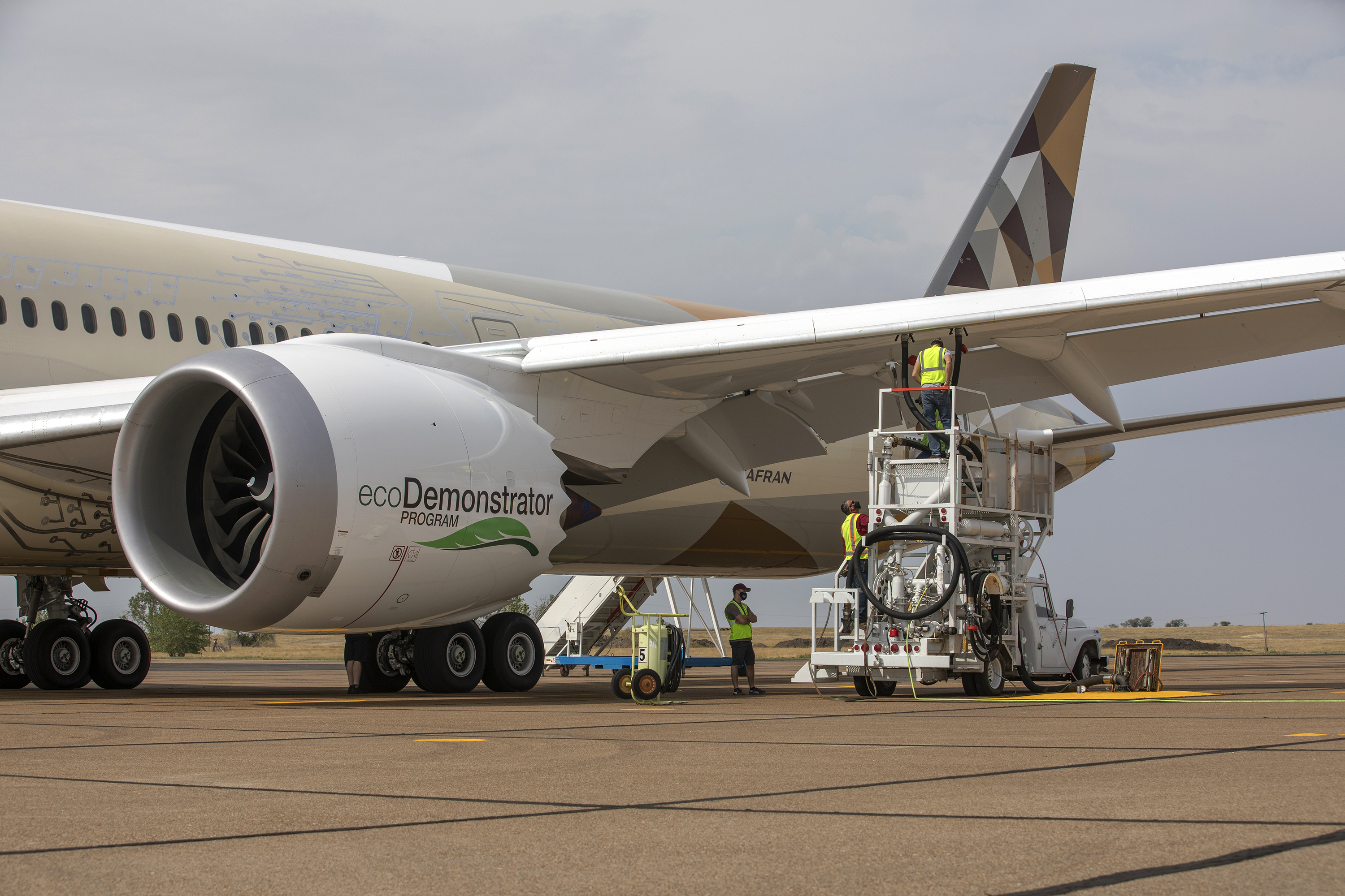 Boeing, Etihad Airways And World Energy Lift Sustainable Aviation Fuel To The Next Level On EcoDemonstrator Programme