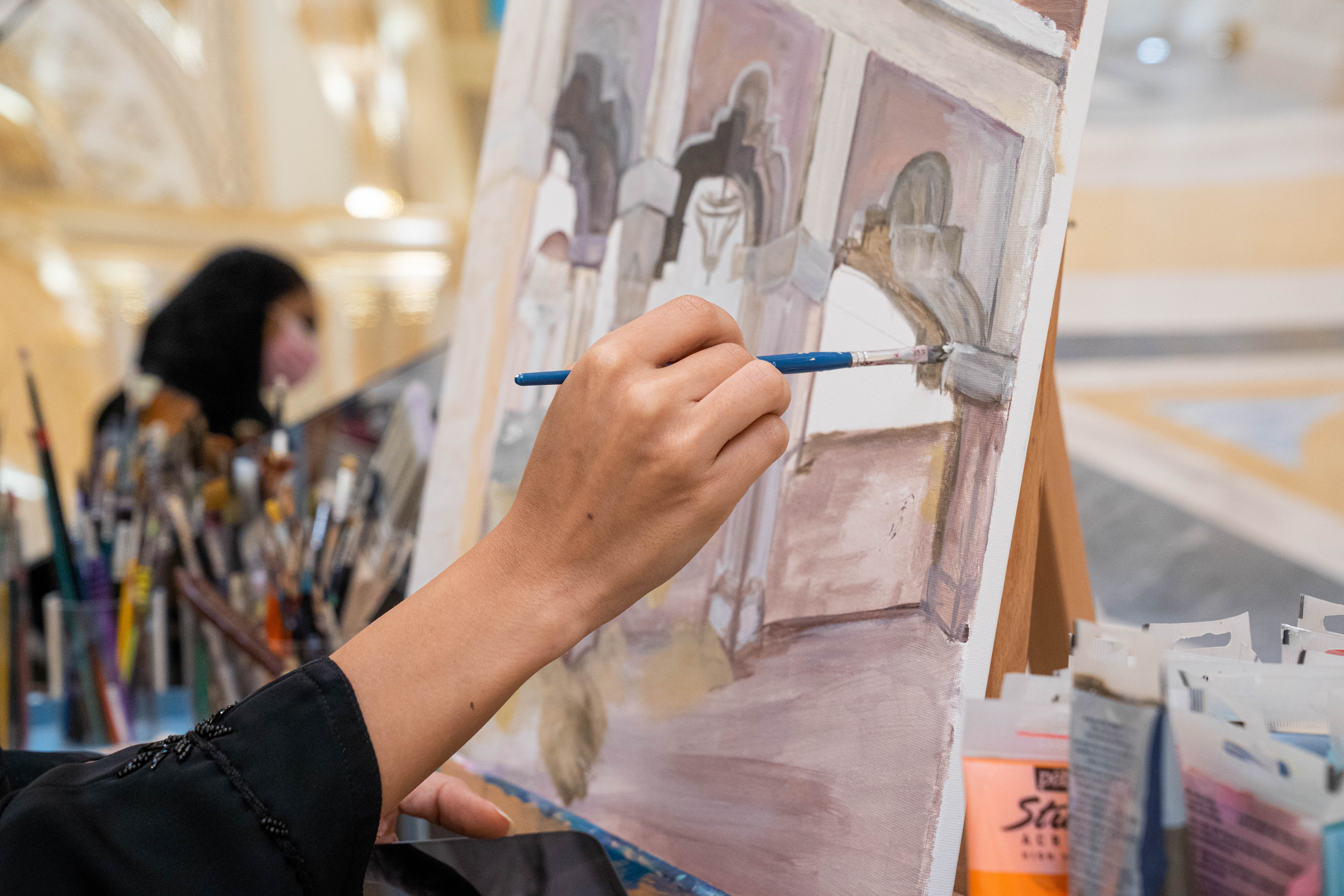 Qasr Al Watan Opens Its Doors To Local Artists For First-Of-Their-Kind Live Painting