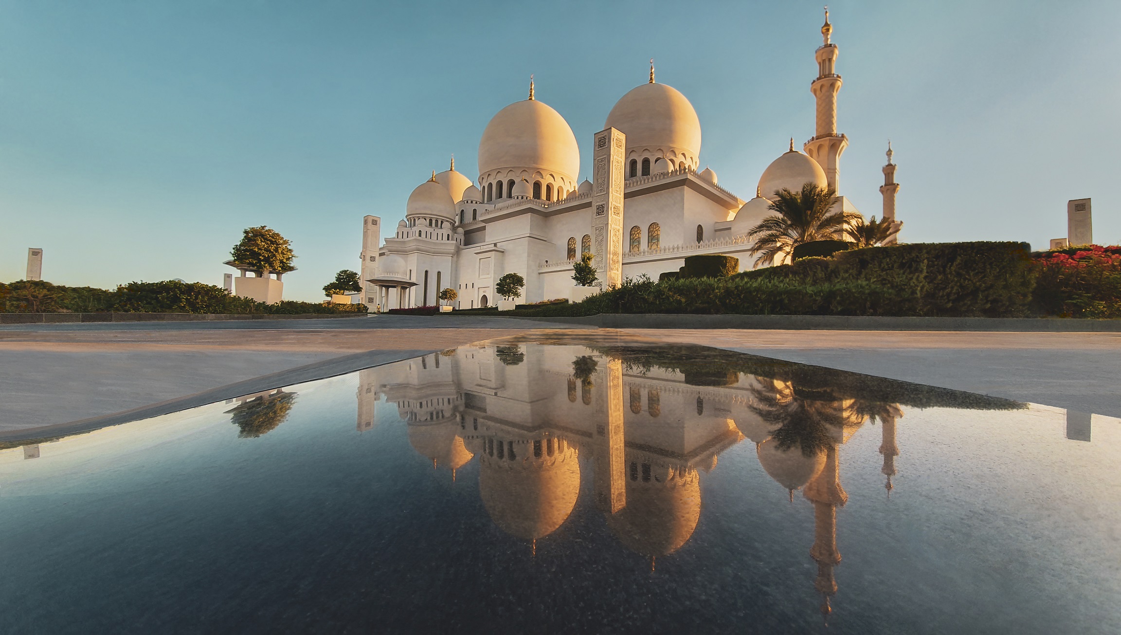 Sheikh Zayed Grand Mosque In Abu Dhabi Receives 11,614 Worshippers And Visitors During Eid Al Adha Break