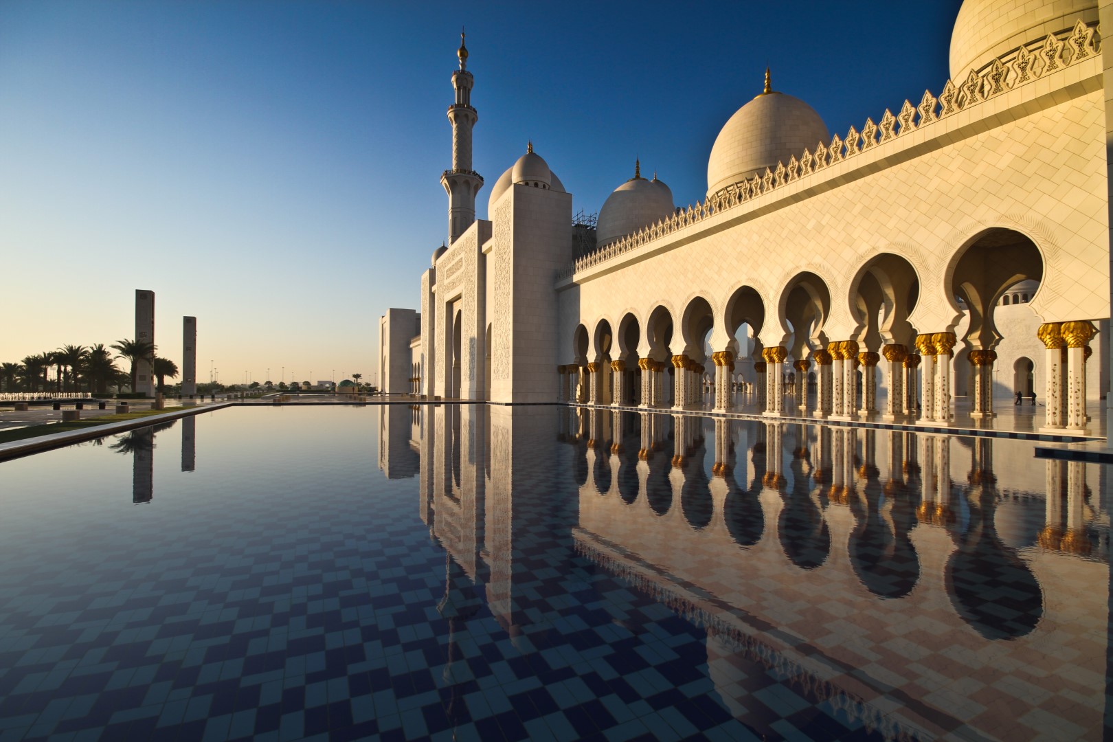 ‘Art And Architecture Series’ Showcases Distinct Features Of Sheikh Zayed Grand Mosque