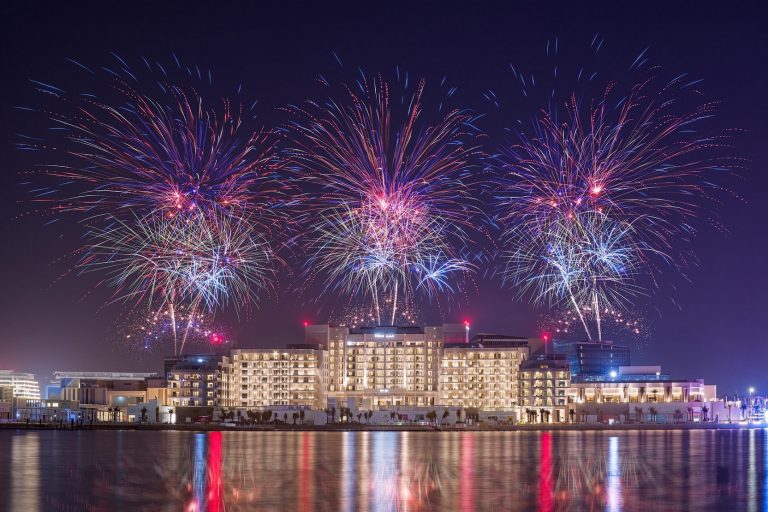 Yas Island welcomes Eid Al-Fitr with impressive fireworks display and Layali Yas concerts