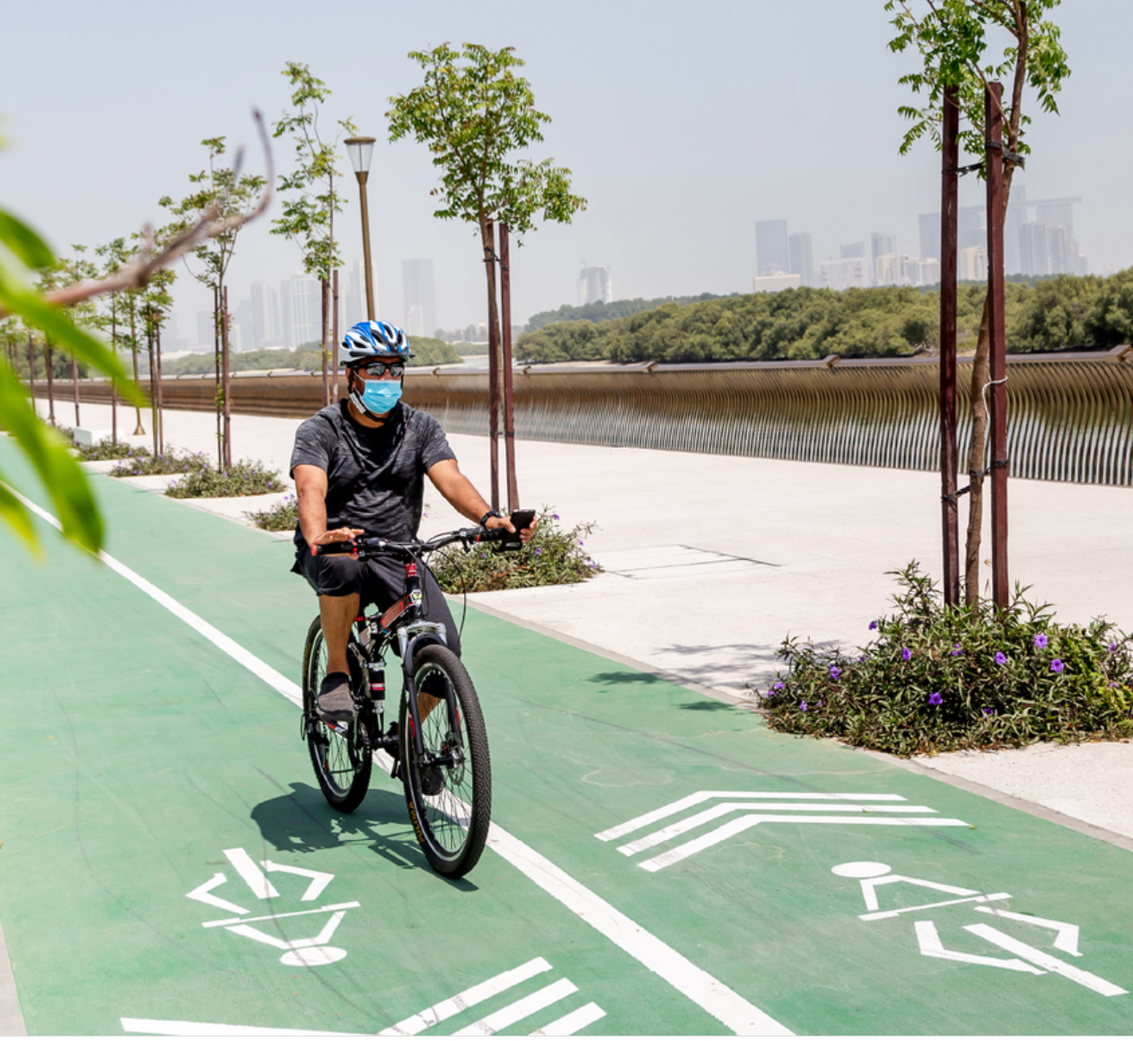 Fines On Violations Of Bicycles, Electric Bikes Regulation In Abu Dhabi Are Now Being Enforced