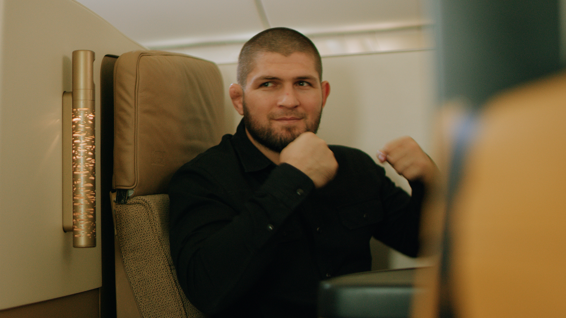 Football-Mad Mystery Guest Upstages Sporting Legends Khabib And Seedorf In Etihad’s Flight To Doha Film