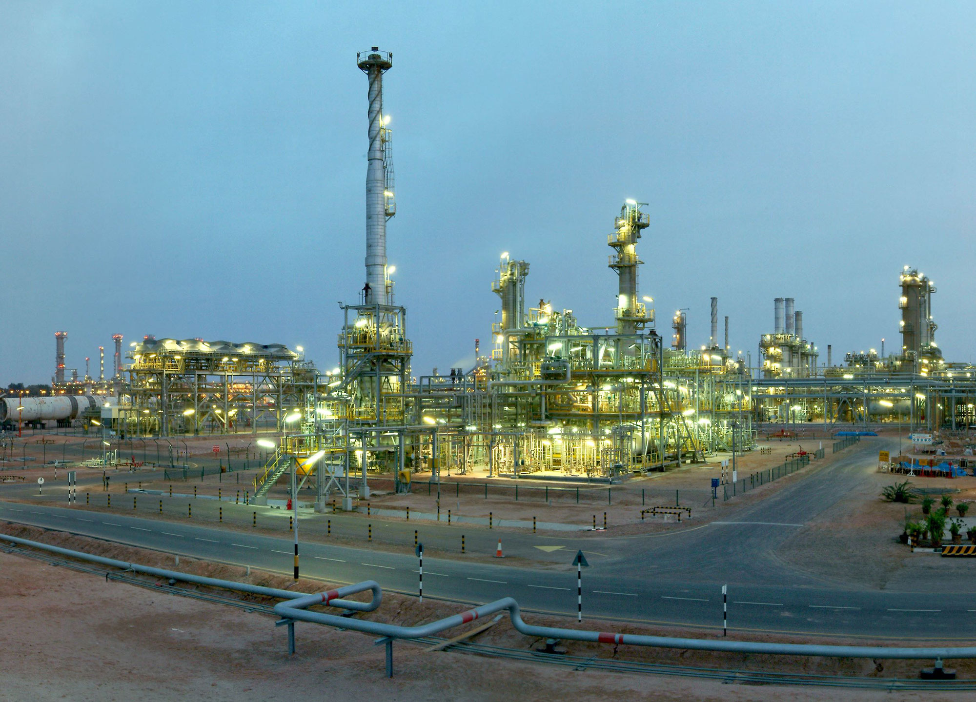 ADNOC Awards More Than $400m Critical Equipment Contract for Low-Carbon LNG Project In Ruwais