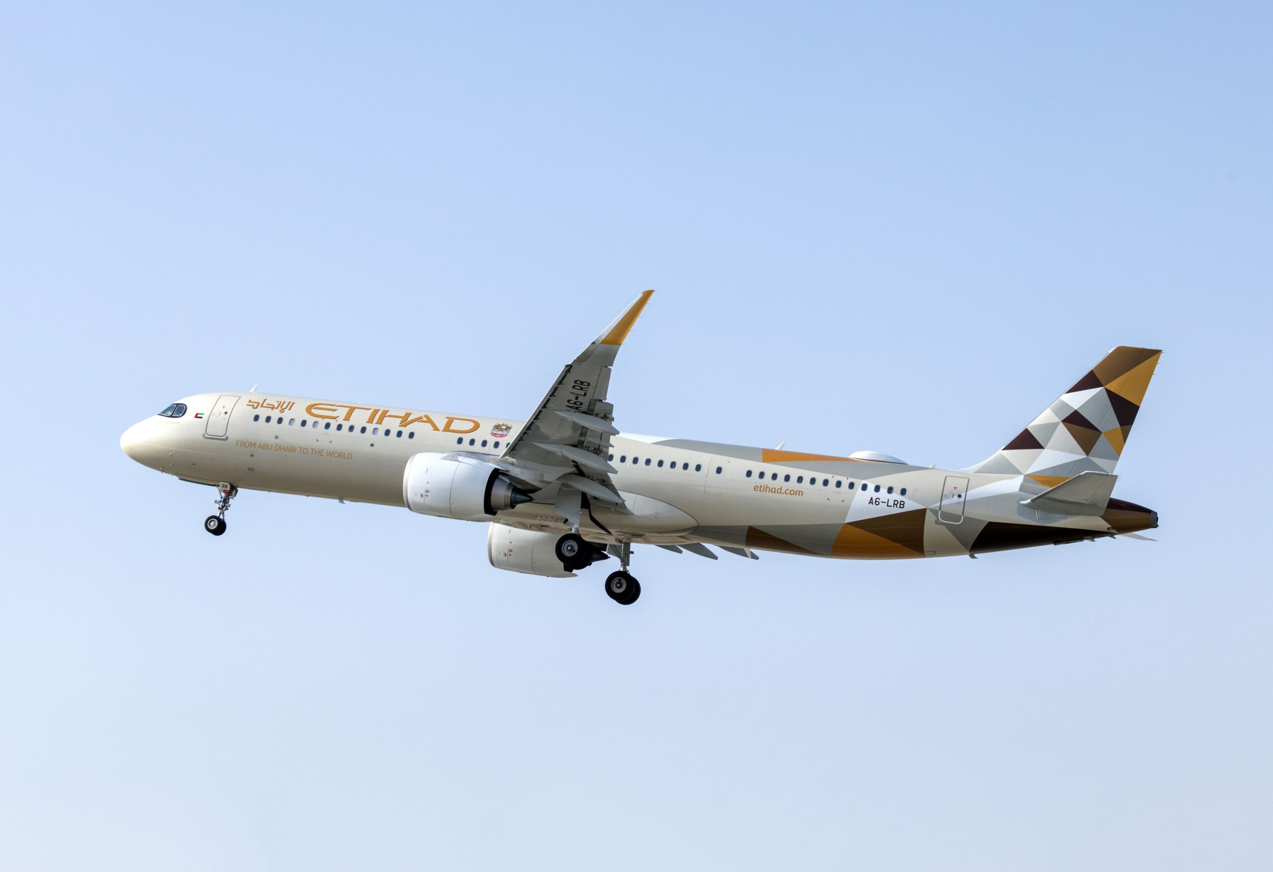 Etihad Airways Reaches Landmark Milestone With 300 Daily Passenger Flights