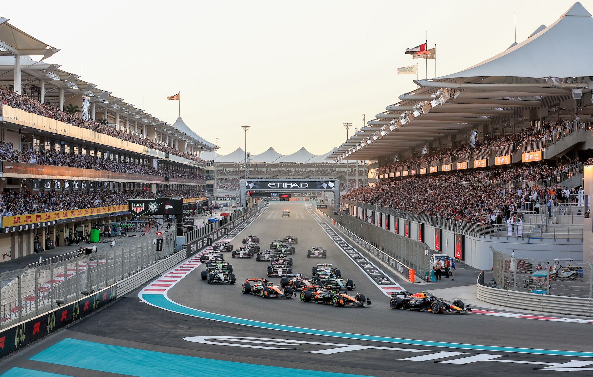 Formula 1 Etihad Airways Abu Dhabi Grand Prix Brings 339,000 Fans To Yas Island